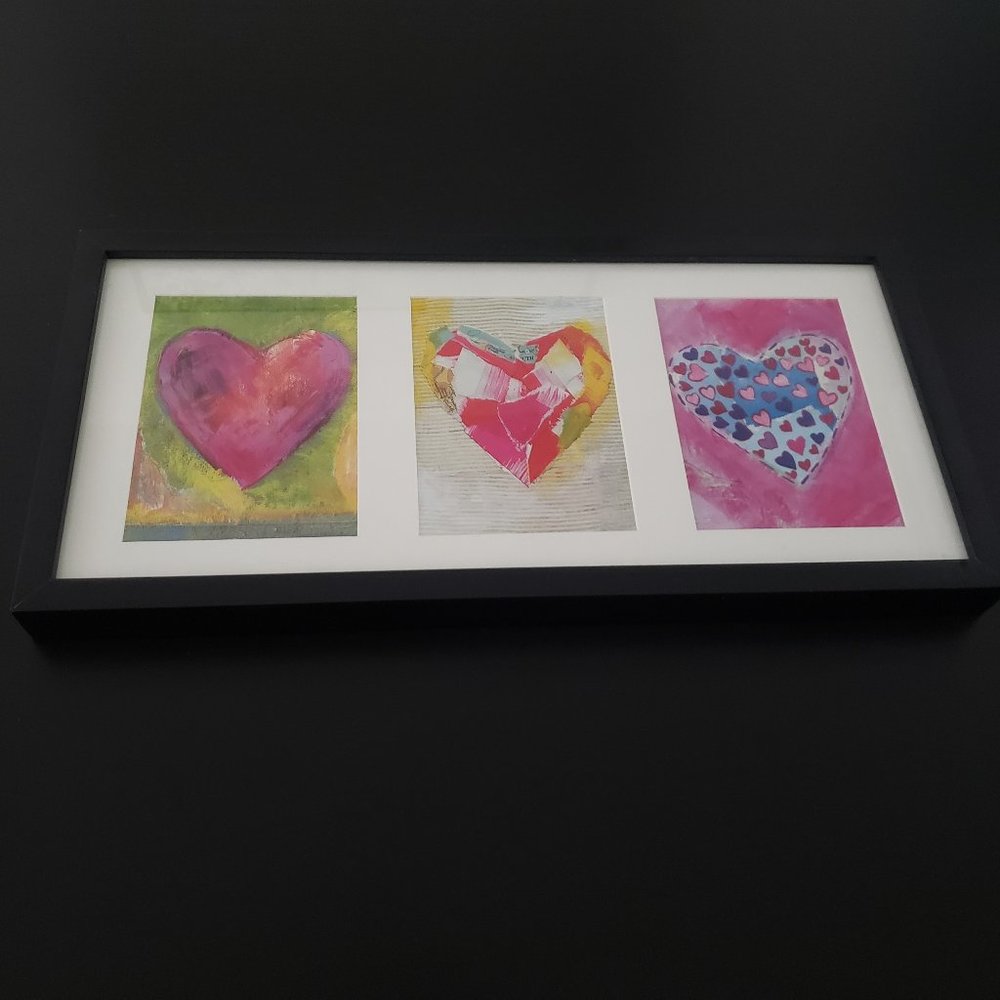 Hanging wall photo frame for 3 photos